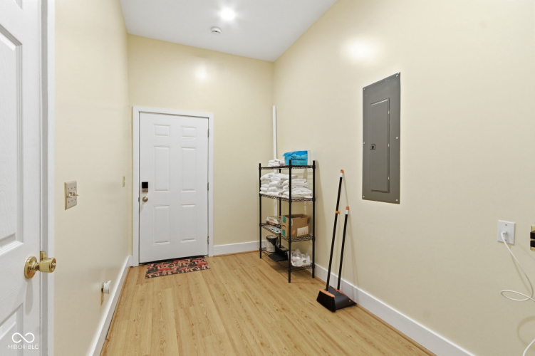 Listing Image 55