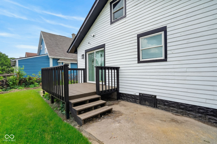 Listing Image 24