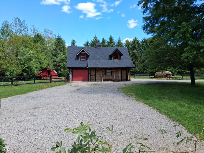 Listing Image 5