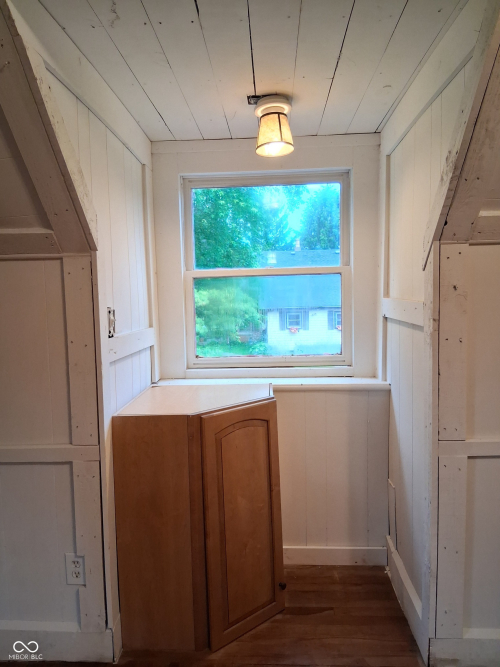 Listing Image 64