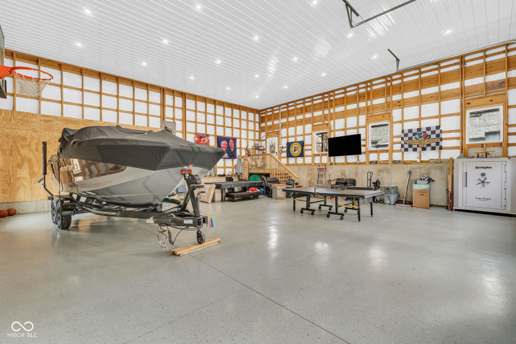 Listing Image 63