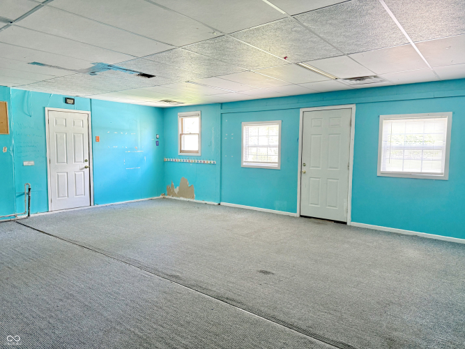Listing Image 16