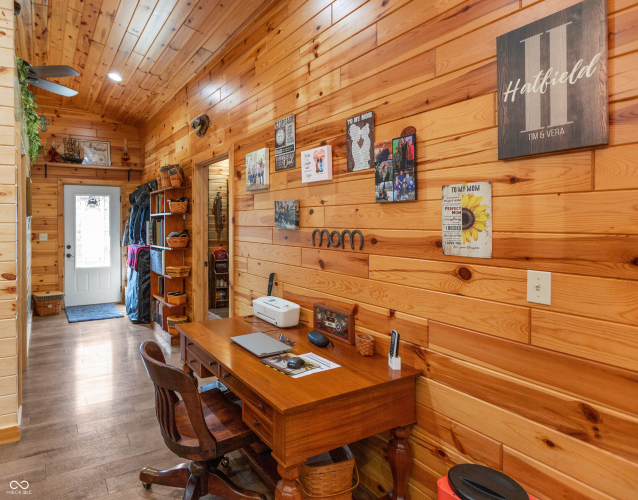 Listing Image 15