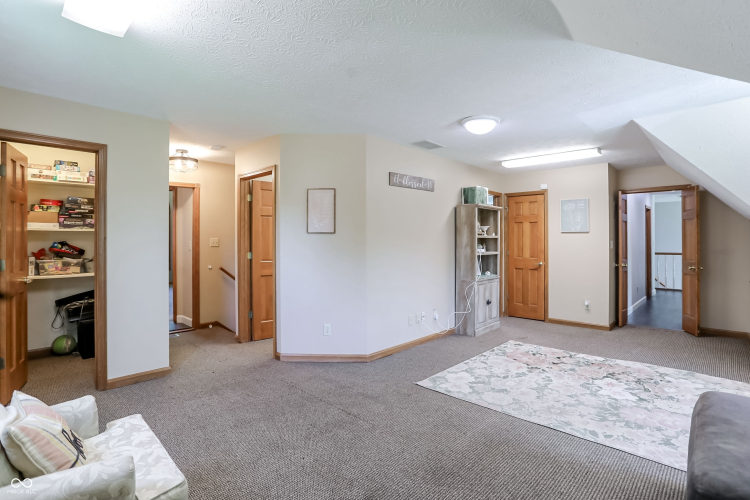 Listing Image 37