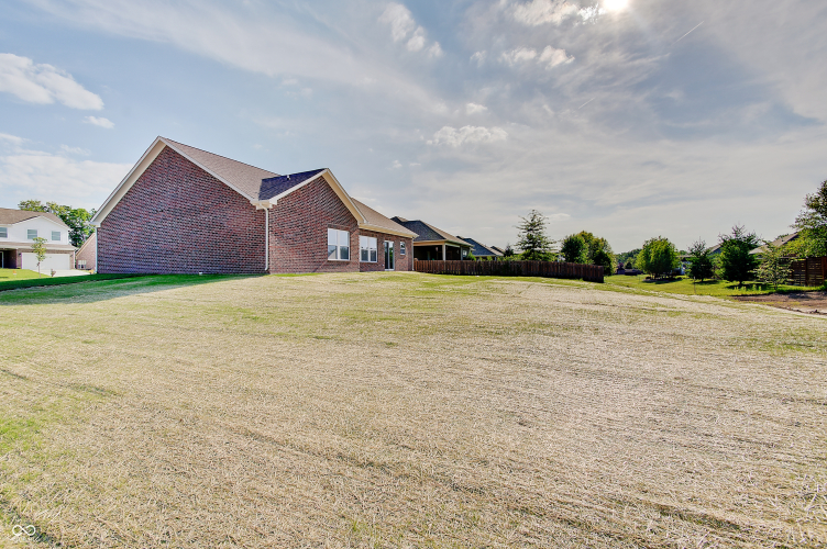 Listing Image 37