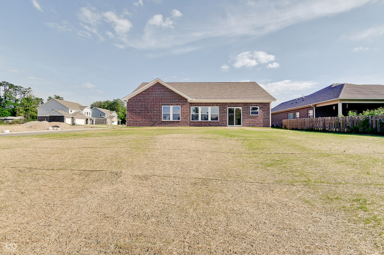 Listing Image 38