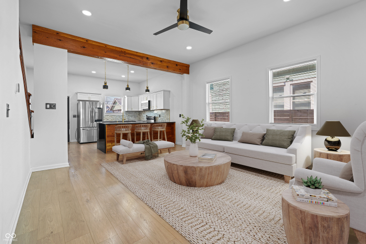 Listing Image 12