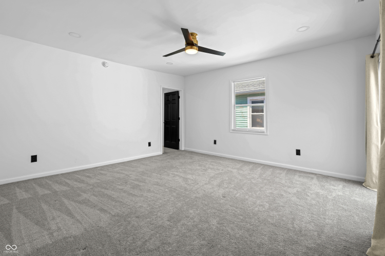 Listing Image 26