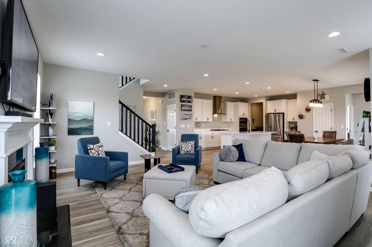 Listing Image 15