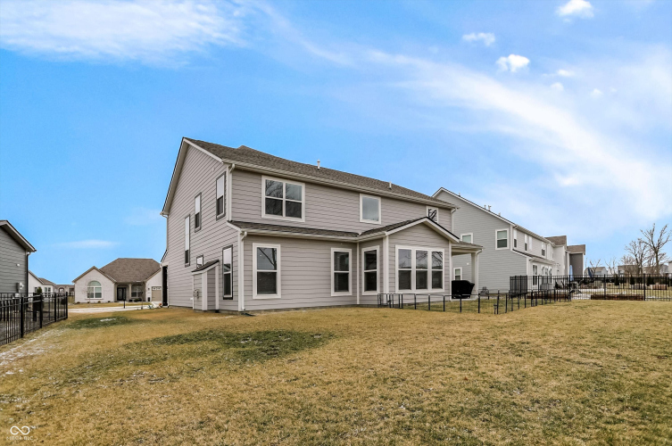 Listing Image 52