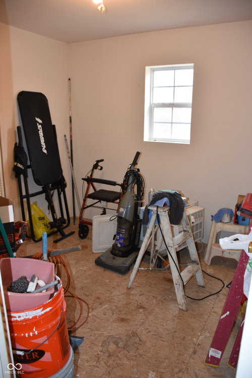 Listing Image 32