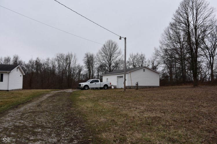 Listing Image 9