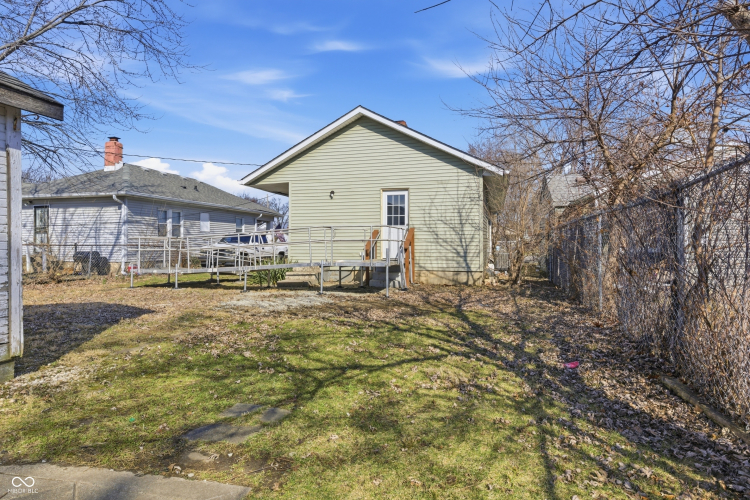 Listing Image 15