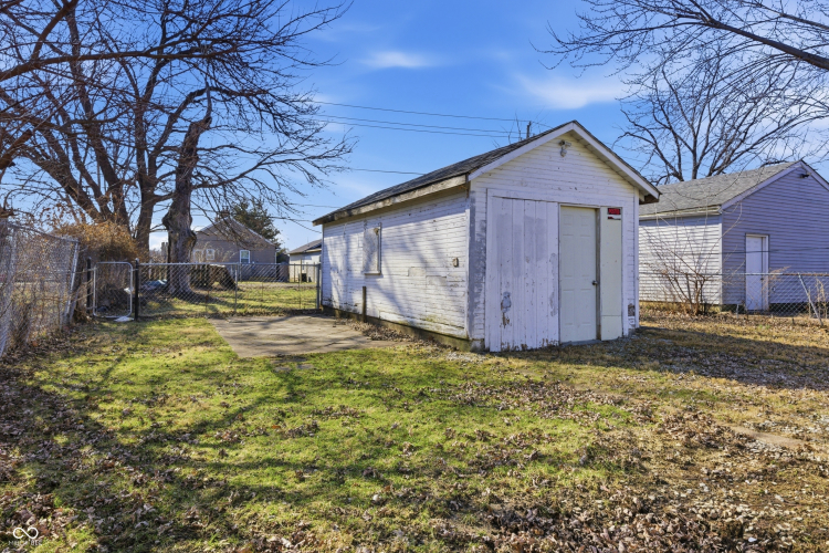 Listing Image 16
