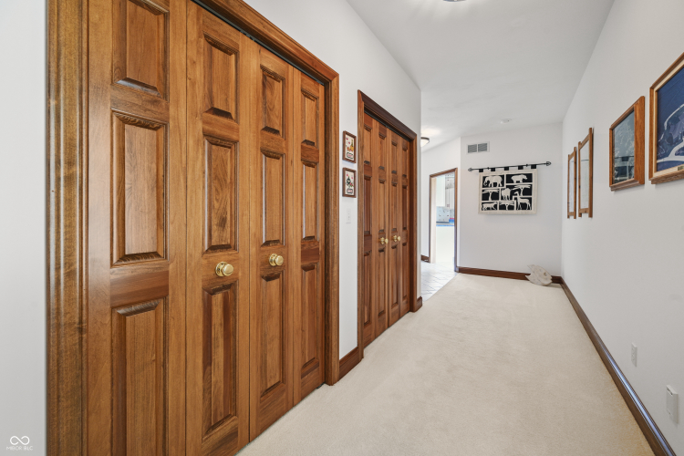 Listing Image 42