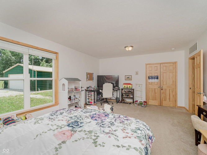 Listing Image 41