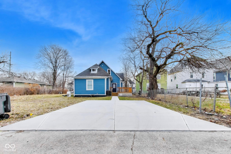 Listing Image 46