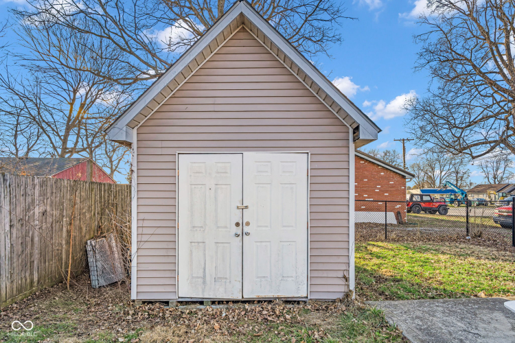 Listing Image 28