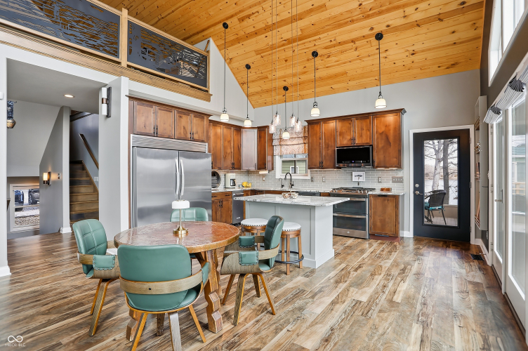 Listing Image 13