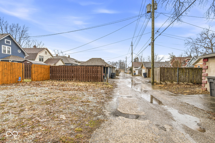 Listing Image 44