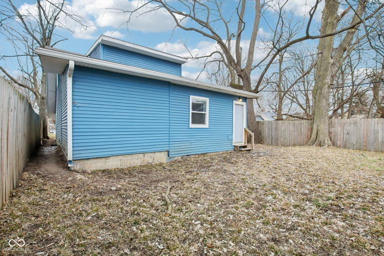 Listing Image 24