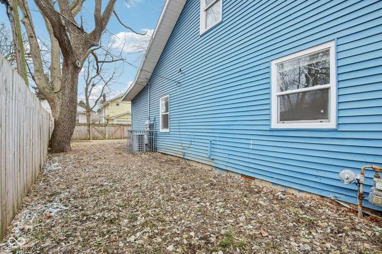 Listing Image 27