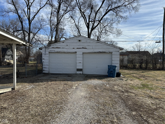 Listing Image 8