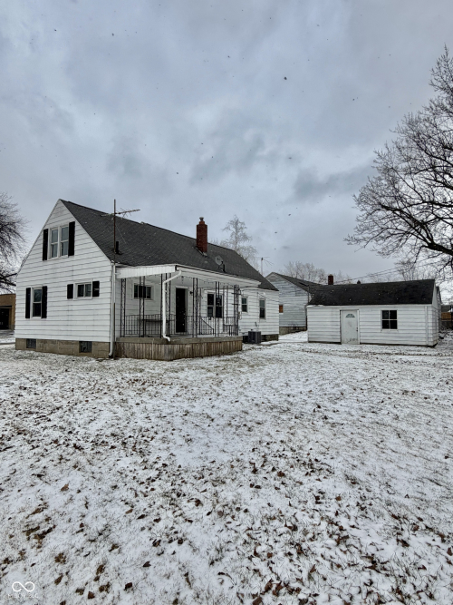 Listing Image 5