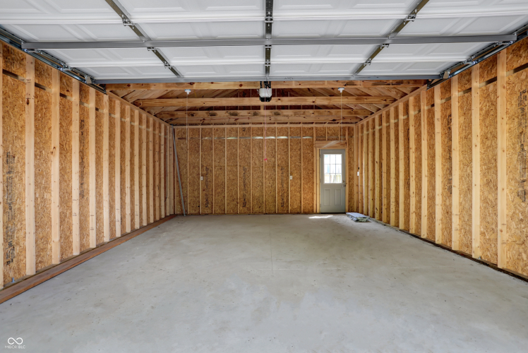 Listing Image 37