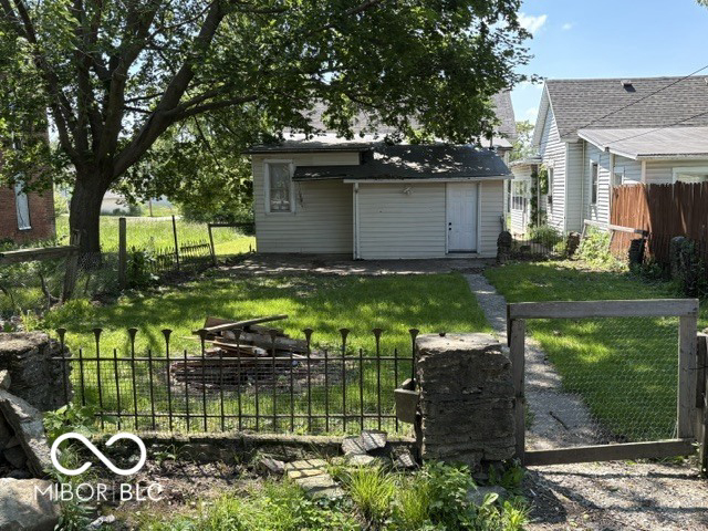 Listing Image 4