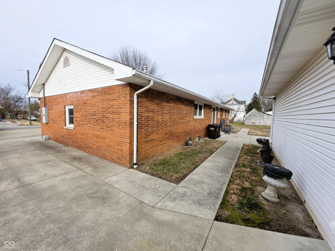 Listing Image 20