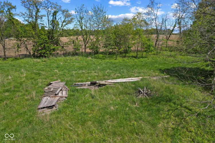 Listing Image 17