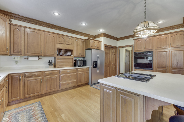 Listing Image 19