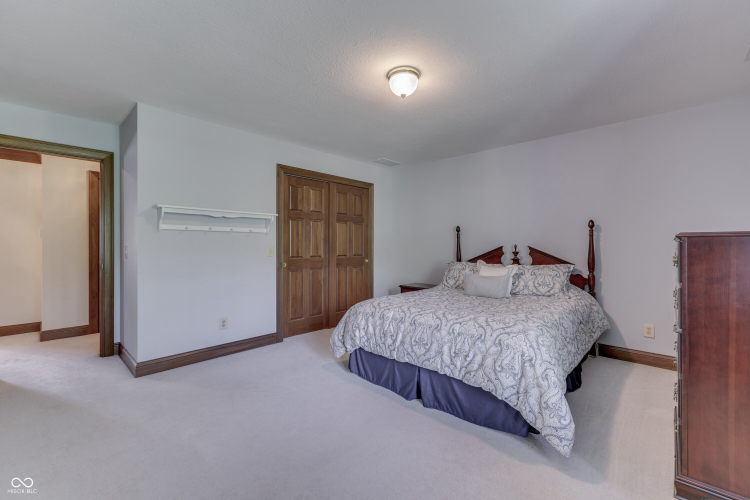 Listing Image 55