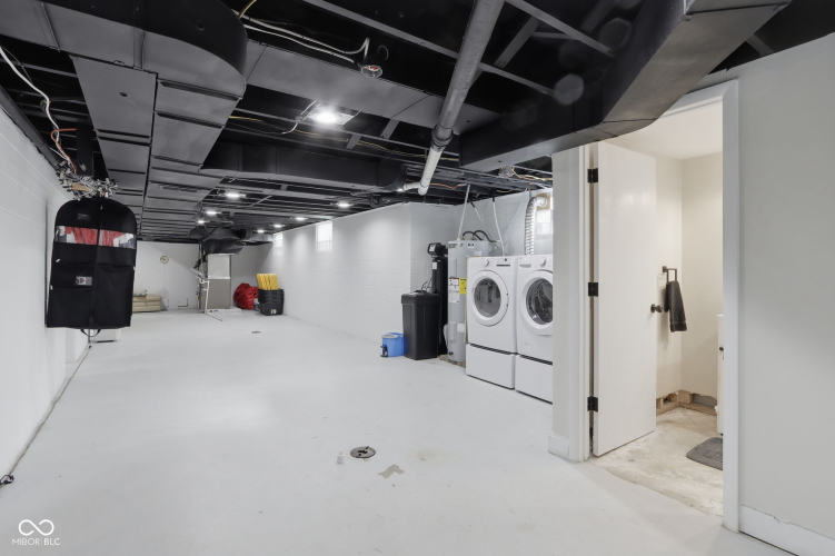 Listing Image 50