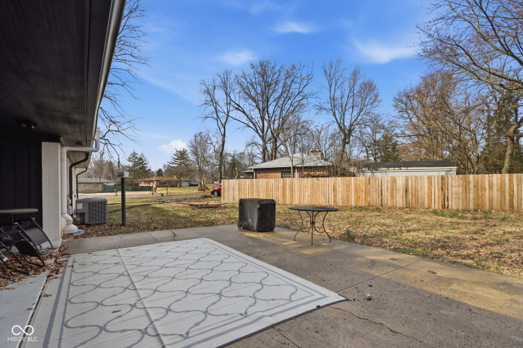 Listing Image 54