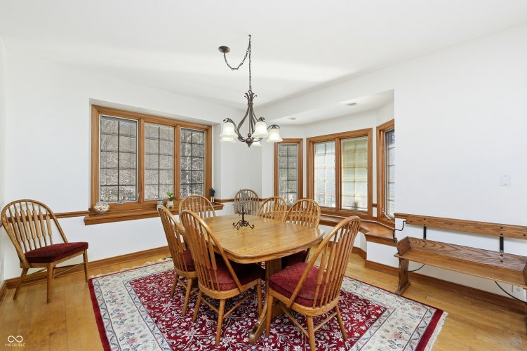 Listing Image 18