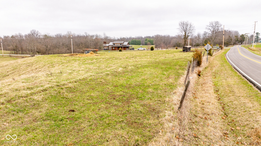 Listing Image 14