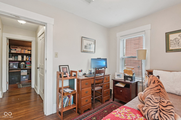 Listing Image 51