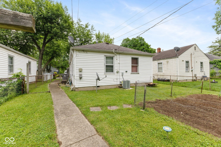 Listing Image 20