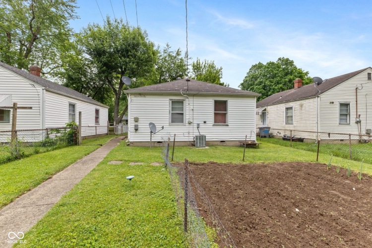 Listing Image 21