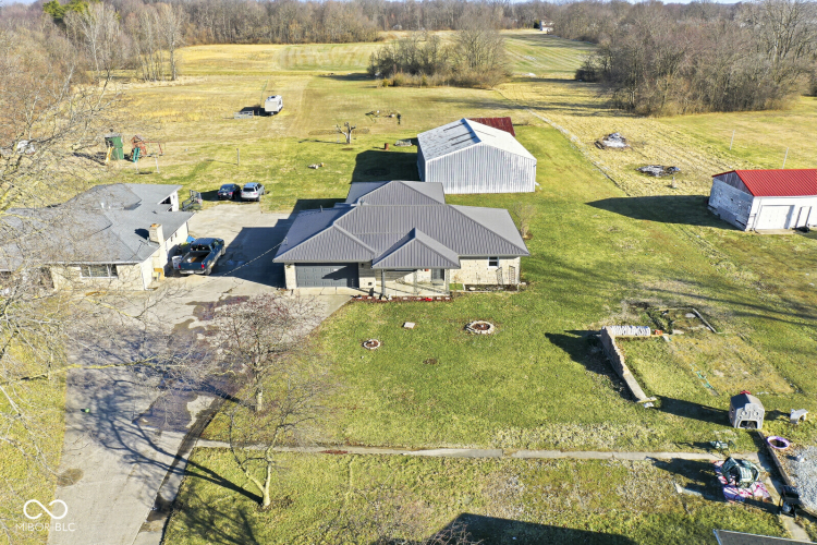 Listing Image 24