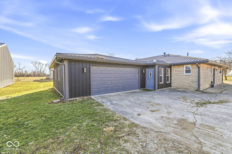 Listing Image 25