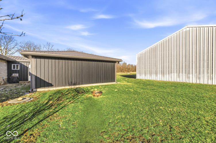 Listing Image 27