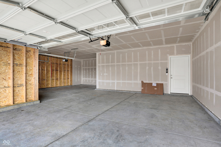 Listing Image 24