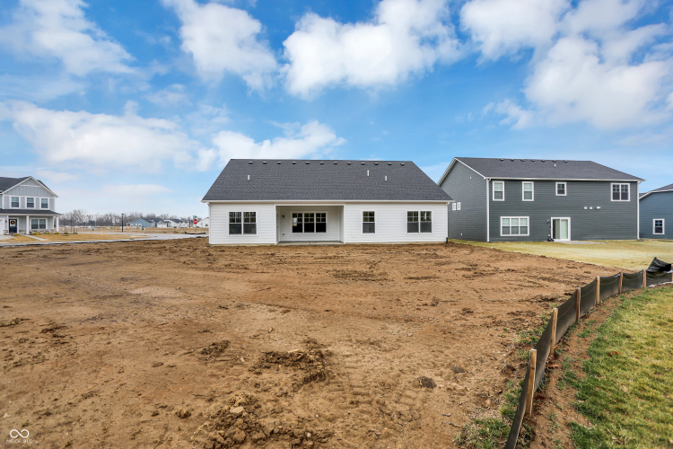 Listing Image 27