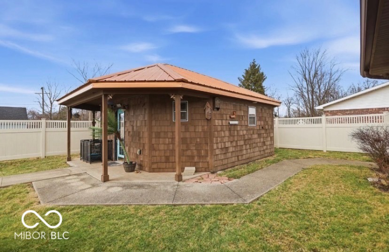 Listing Image 19
