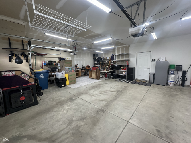 Listing Image 41