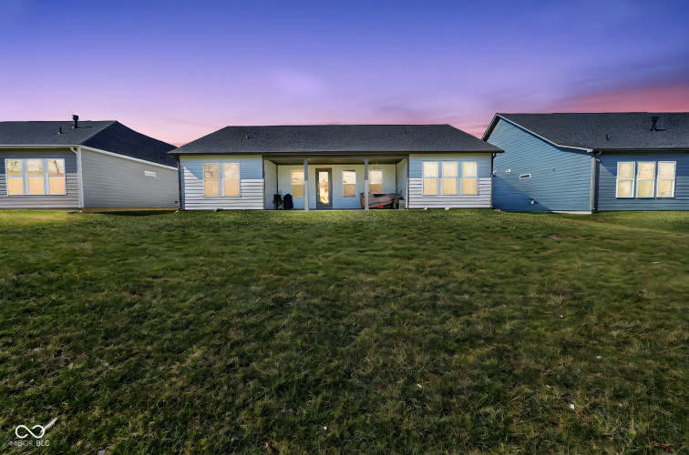 Listing Image 44