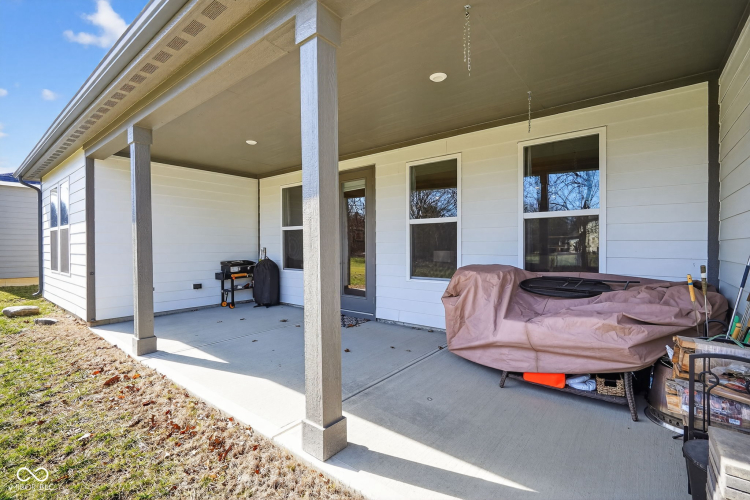 Listing Image 45